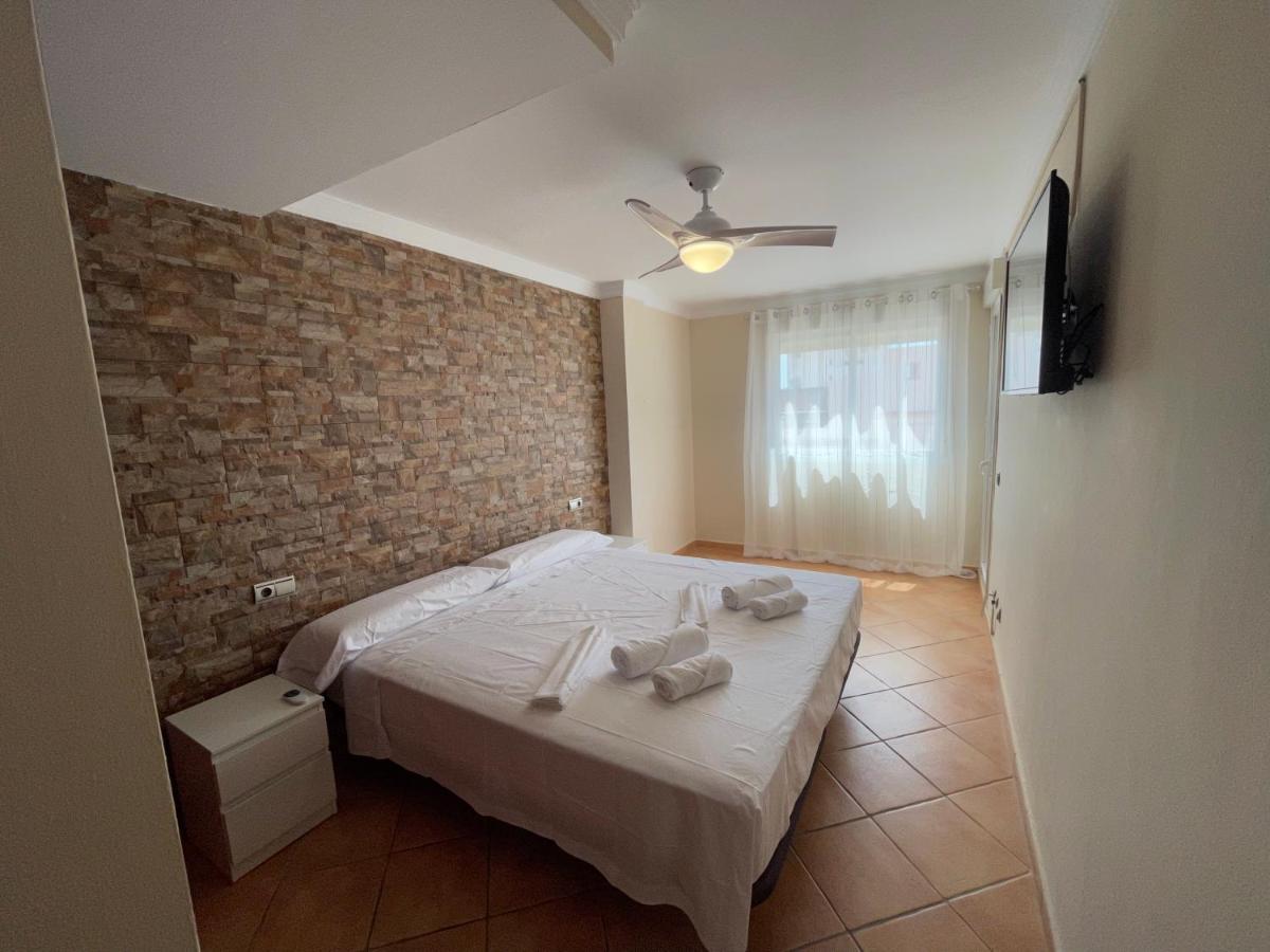 Apartamento En Edificio Albaida, Garaje Y Piscina *